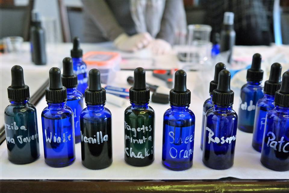 SCENTS AND TASTABILITY